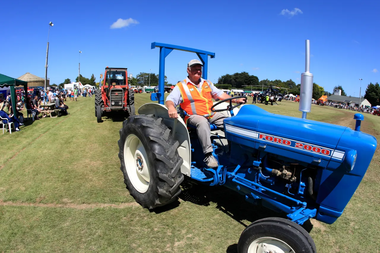 Crank Up Day 2010 - Southland, New Zealand - Credit Jeremy Pierce (4)
