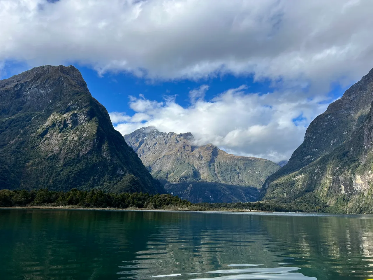 Rosco-s Milford Kayaks, Fiordland - Southland, New Zealand - Credit Great South (2)