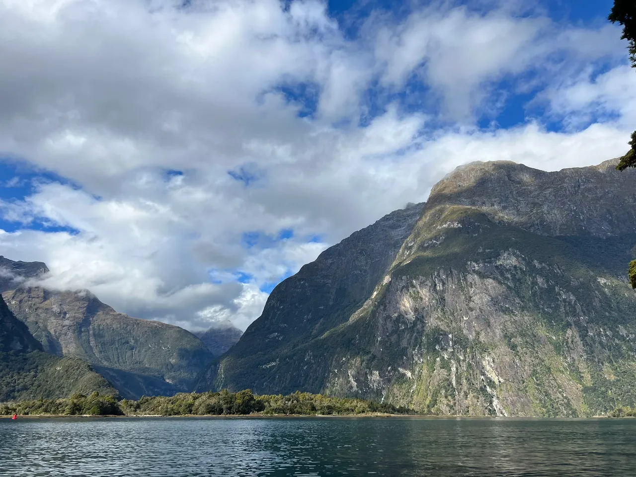 Rosco-s Milford Kayaks, Fiordland - Southland, New Zealand - Credit Great South (50)