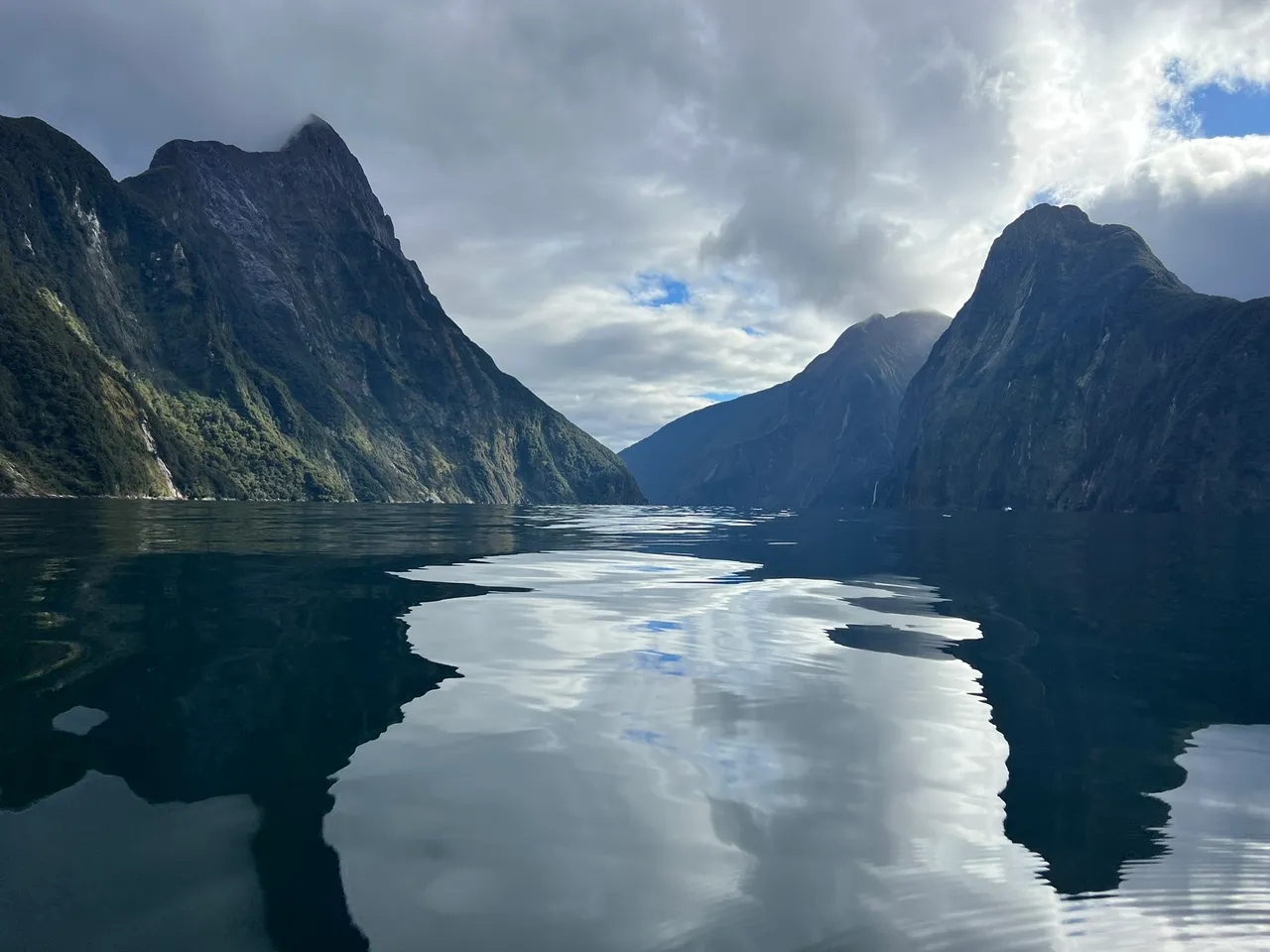 Rosco-s Milford Kayaks, Fiordland - Southland, New Zealand - Credit Great South (26)