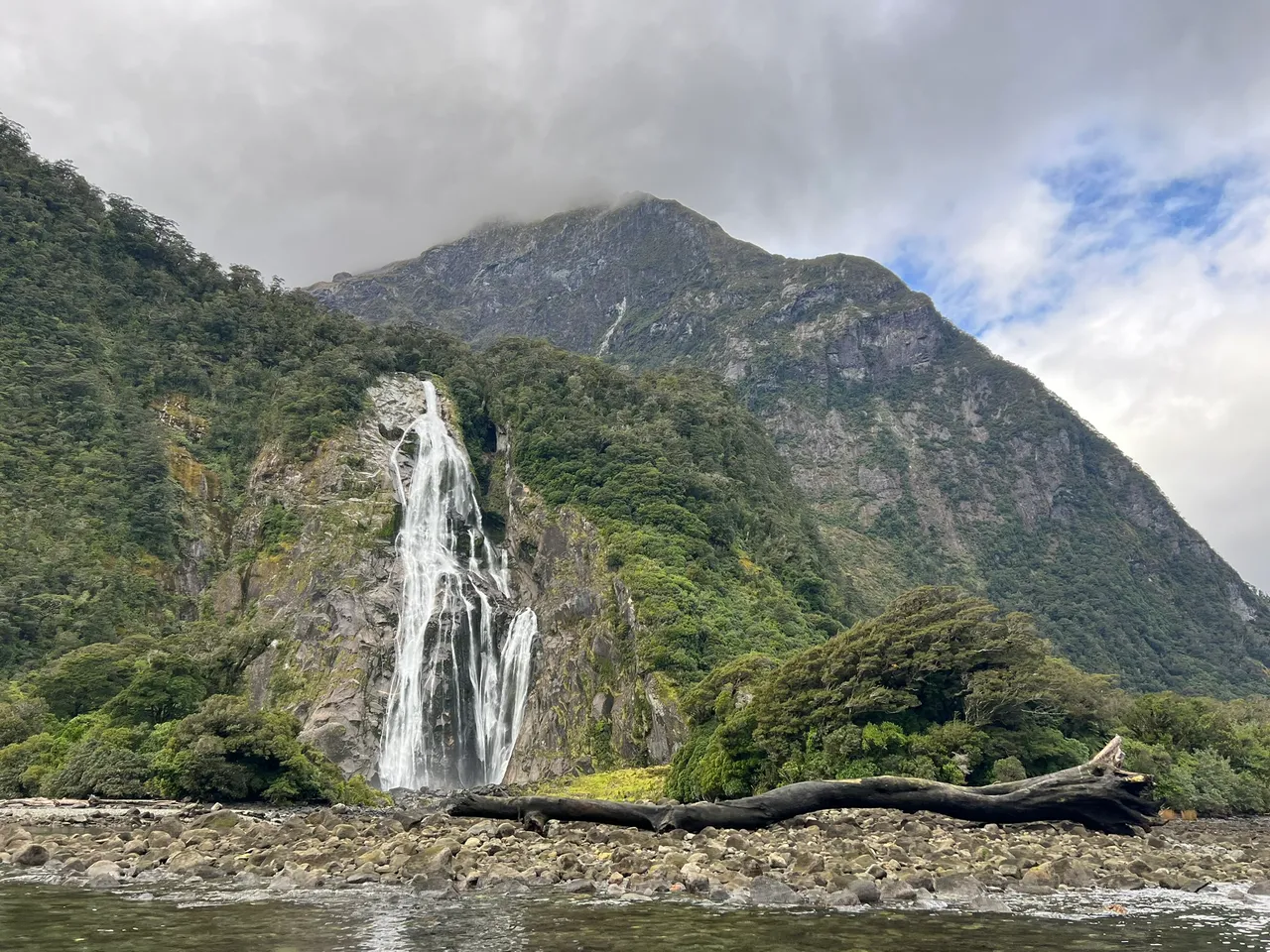 Rosco-s Milford Kayaks, Fiordland - Southland, New Zealand - Credit Great South (13)