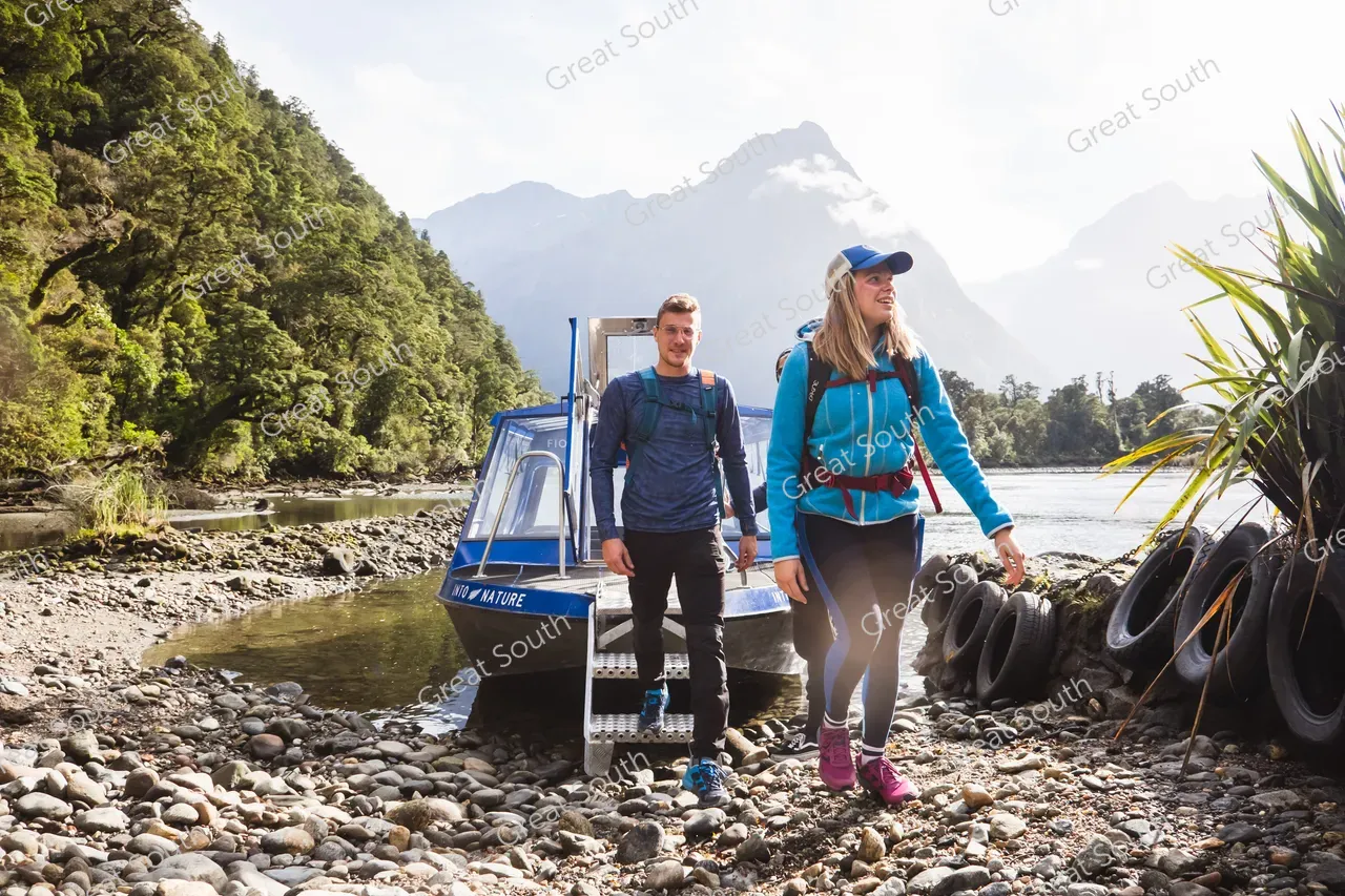 Milford Track Day Walk, Milford Sound - Credit Fiordland Outdoors (4)