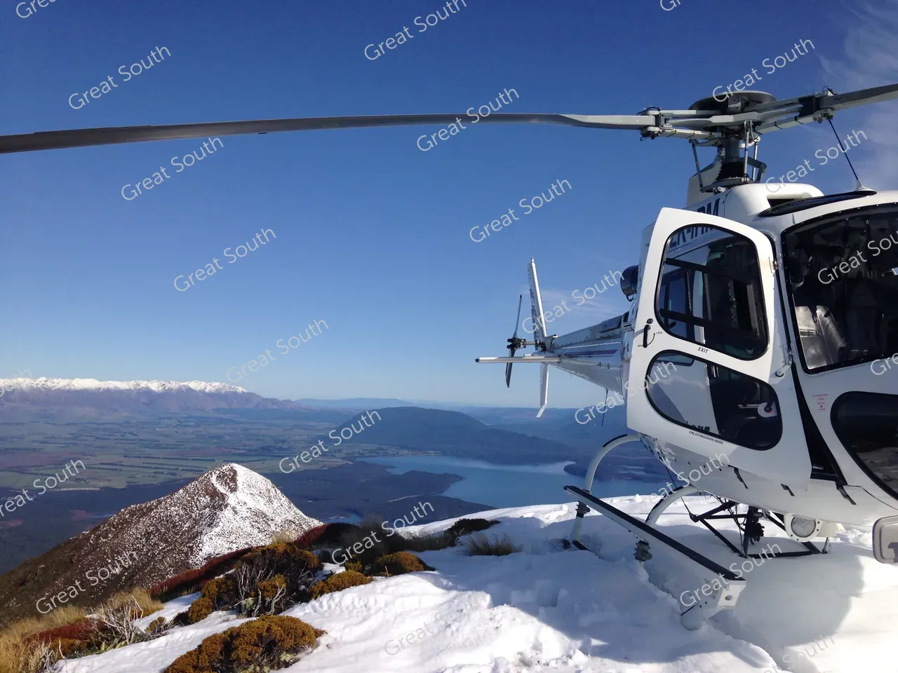 Jackson Peaks, Fiordland - Southland, New Zealand - Credit Southern Lakes Helicopters