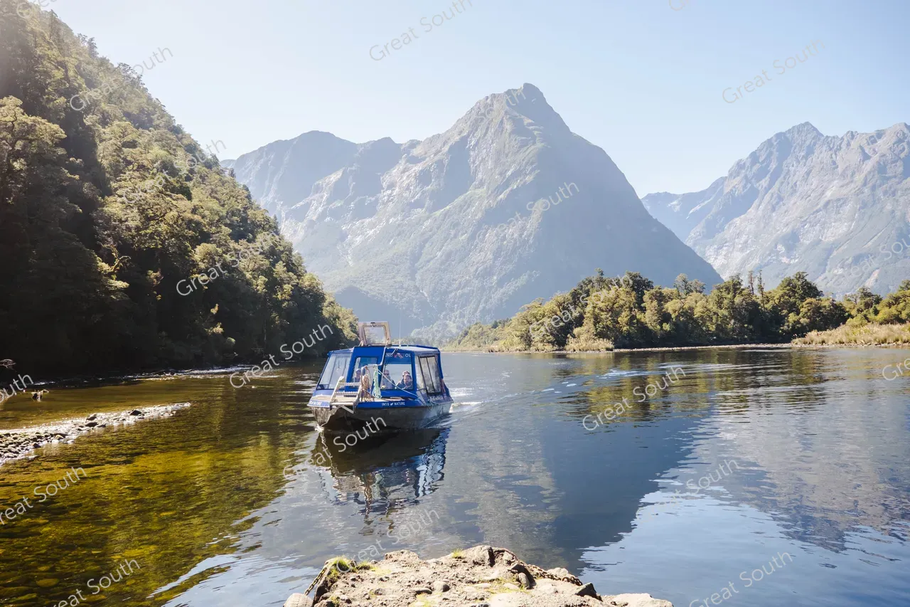 Boat Shots - Milford Track Day Walk - Milford Sound End - Credit Fiordland Outdoors (7)