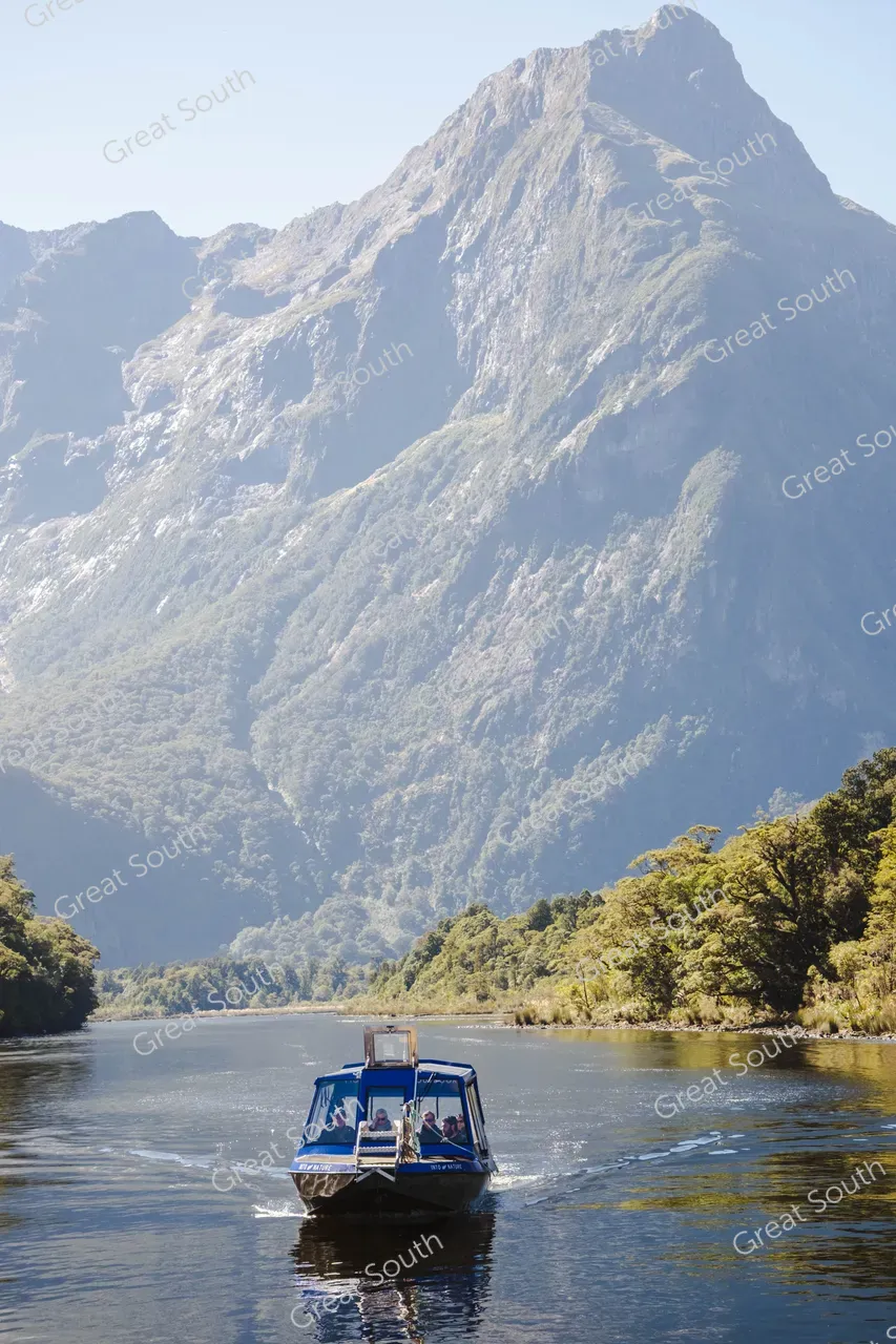 Boat Shots - Milford Track Day Walk - Milford Sound End - Credit Fiordland Outdoors (6)