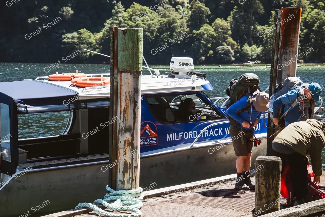Te Anau Downs to Glade Wharf Water Taxi - Credit Fiordland Outdoors (13)