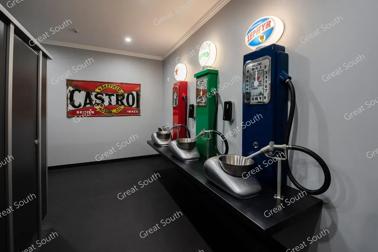 Bill Richardson Transport World - Southland, New Zealand - Credit Transport World (33)