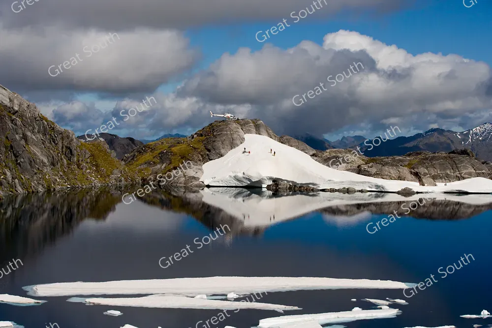 Mt Kidd, Fiordland  - Southland, New Zealand - Credit Southern Lakes Helicopters (2)