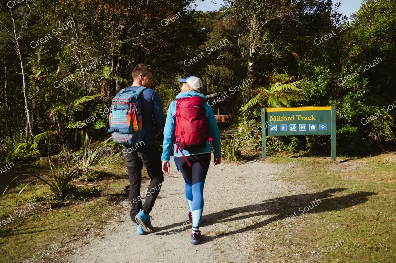 Milford Track Day Walk, Milford Sound - Credit Fiordland Outdoors (6)