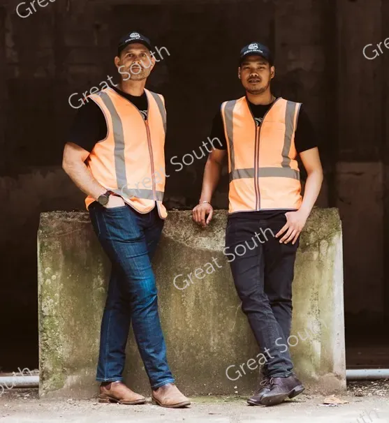 Ocean Beach, Blair & Mogana - Southland, New Zealand - Credit Valley Content (2)