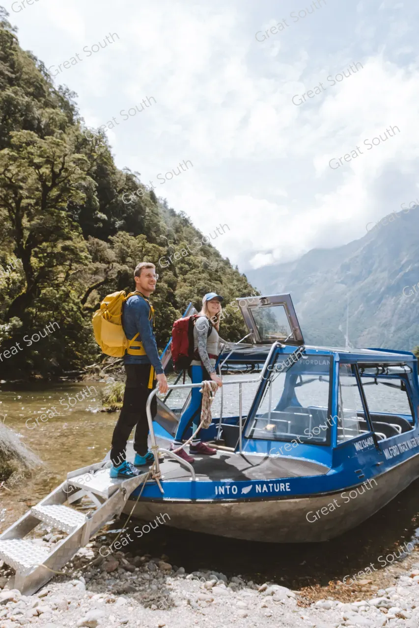Sandfly Point Water Taxi - Credit Fiordland Outdoors (3)