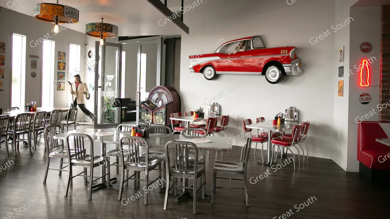 The Grille Cafe, Bill Richardson Transport World - Suthland, New Zealand - Credit The Grille (2)