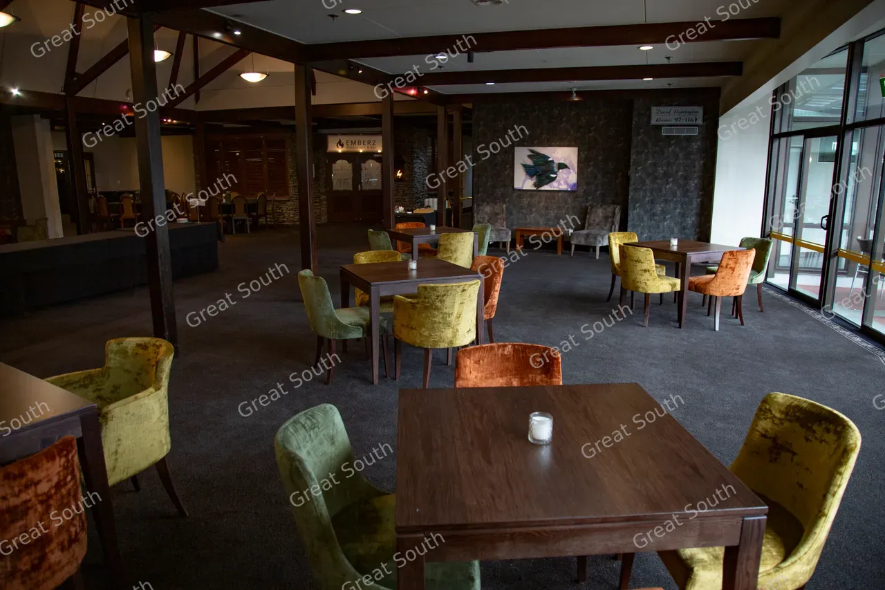 Ascot Park Hotel - Southland, New Zealand - Credit Ascot Park Hotel (2)