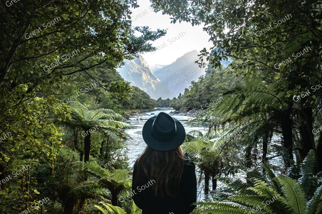 Milford Track Day Walk, Milford Sound - Credit Fiordland Outdoors (26)