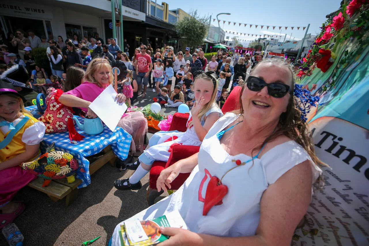 Blossom 2024 PT(235)