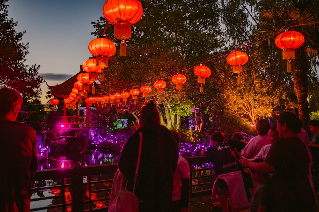 Osmanthus-Gardens-Lantern-Fest-Apr-2025-30