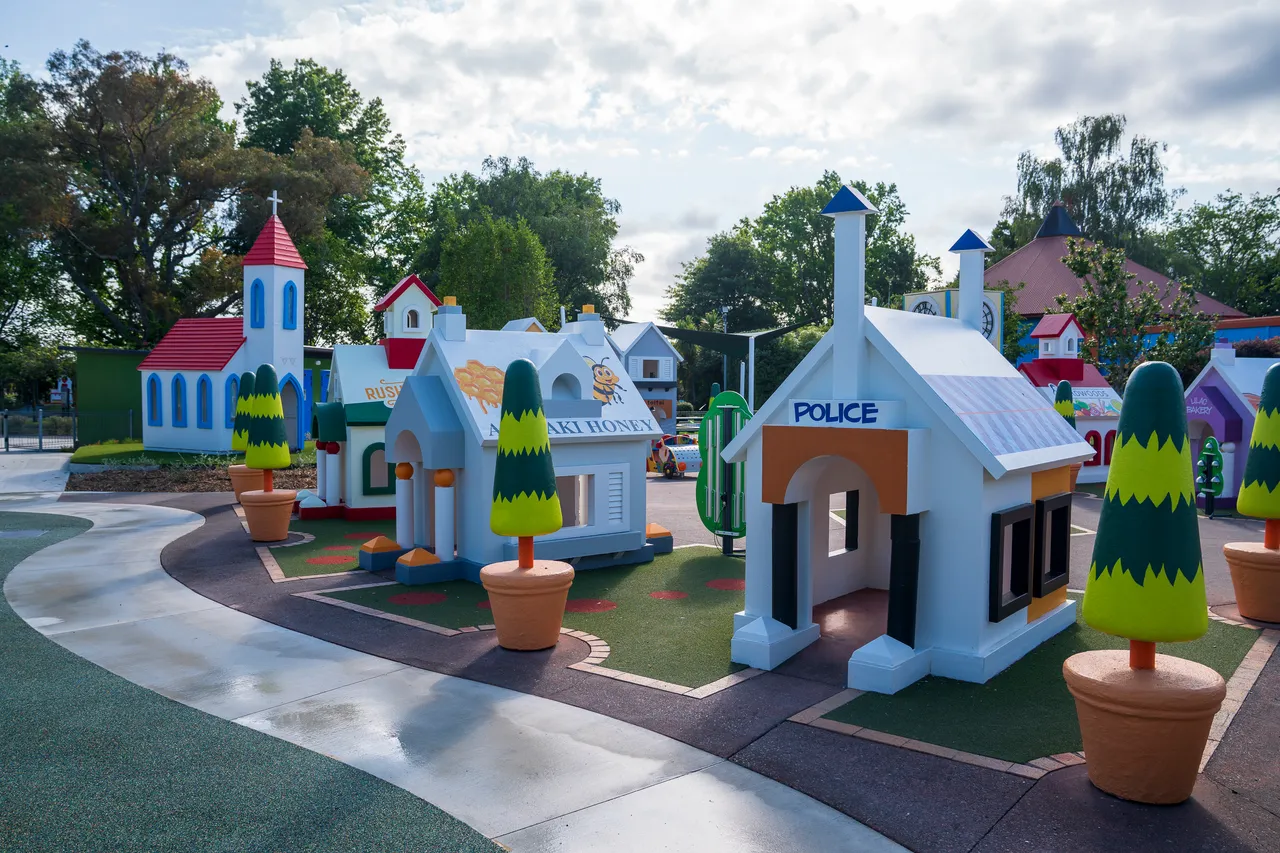 Tiny Town - Karamu-5