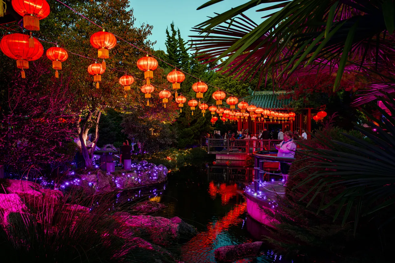 Osmanthus-Gardens-Lantern-Fest-Apr-2025-24
