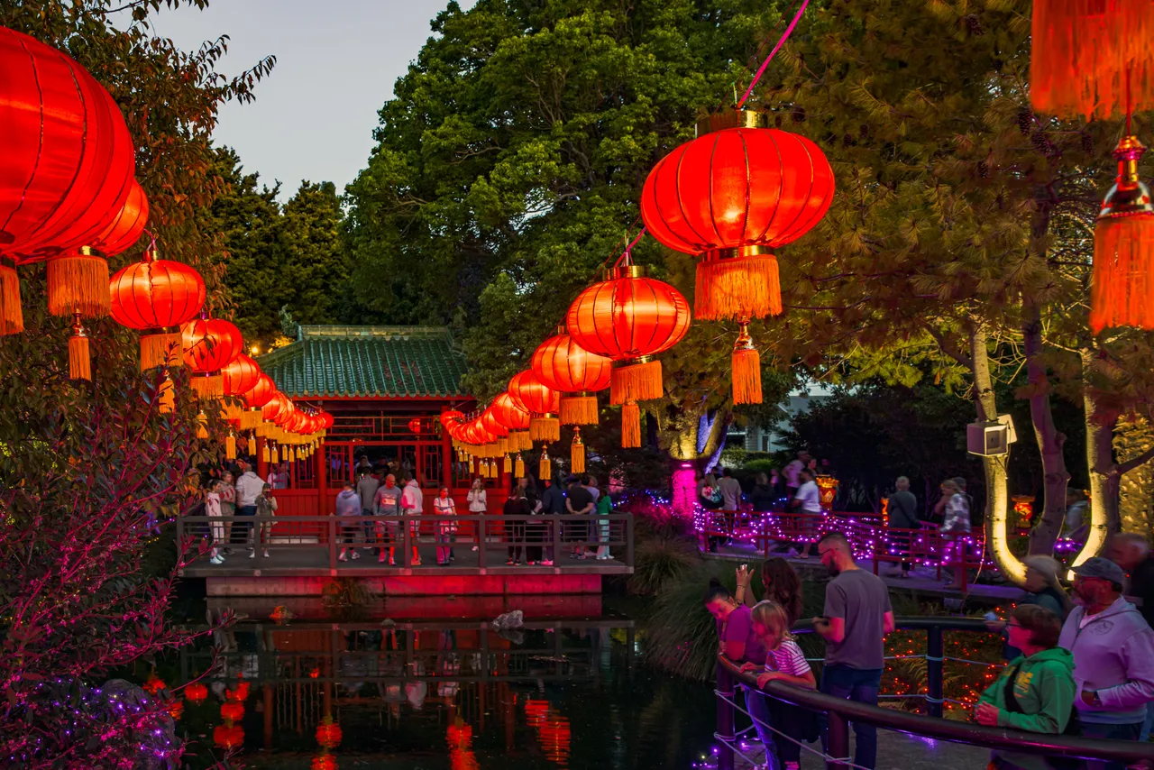 Osmanthus-Gardens-Lantern-Fest-Apr-2025-20