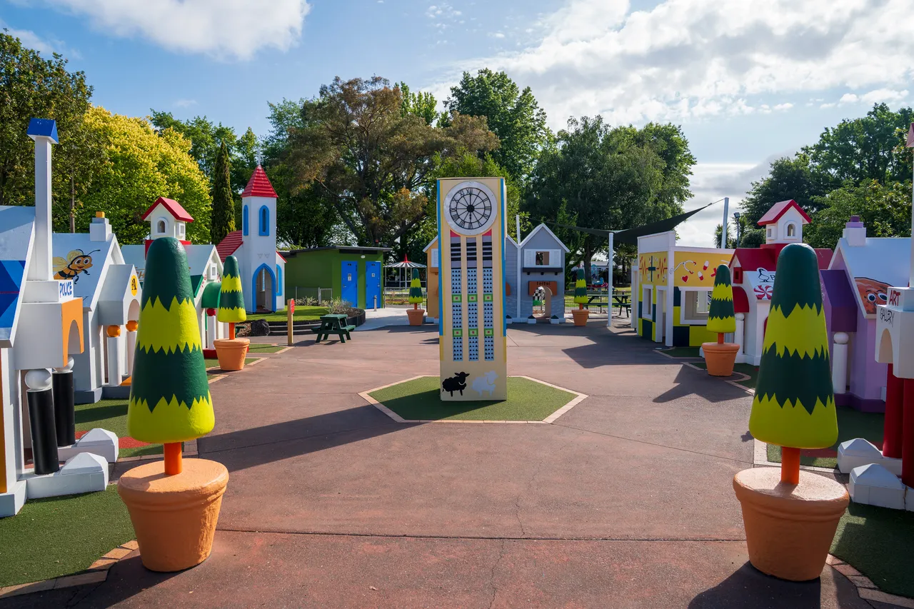 Tiny Town - Karamu-3