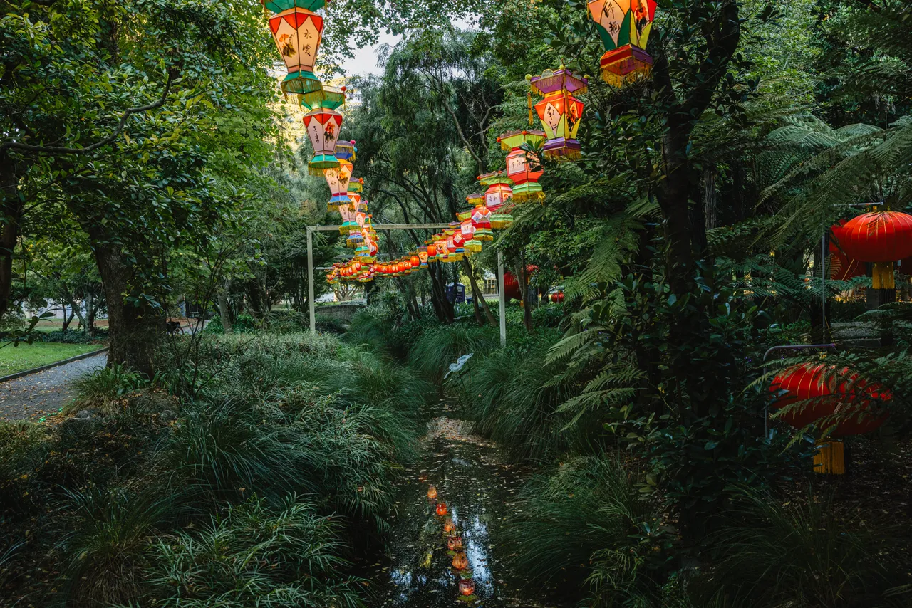 Osmanthus-Gardens-Lantern-Fest-Apr-2025-4