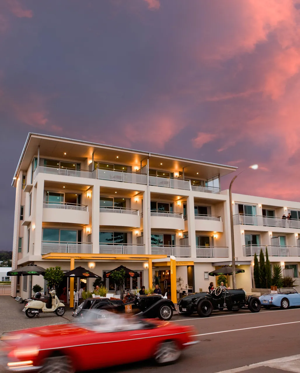 The Crown Hotel - Exterior