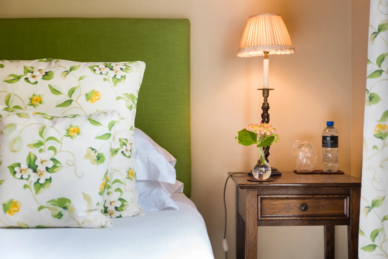 The Manse - Bedroom