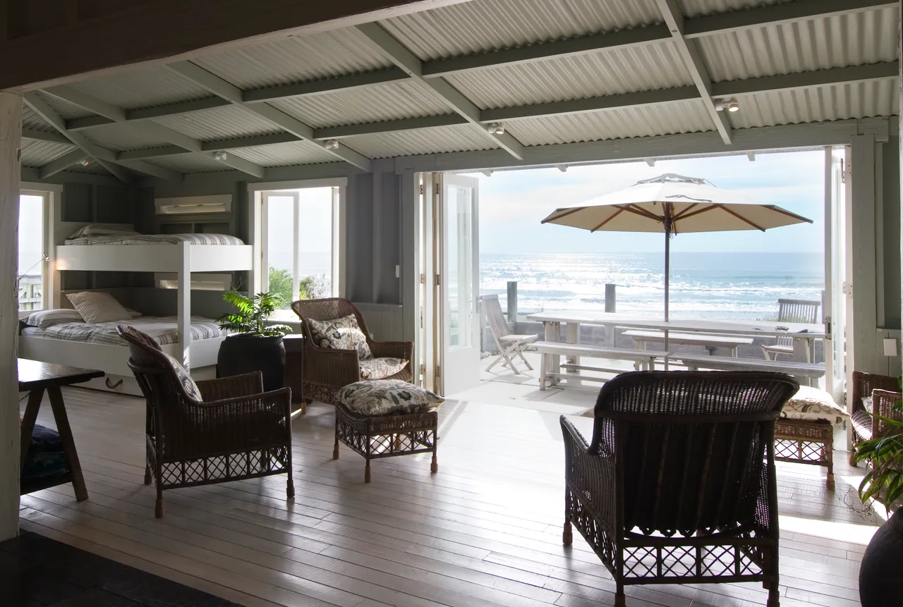 Black Barn Retreats Beach House