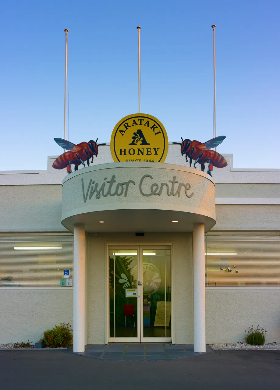 Arataki Visitor Centre