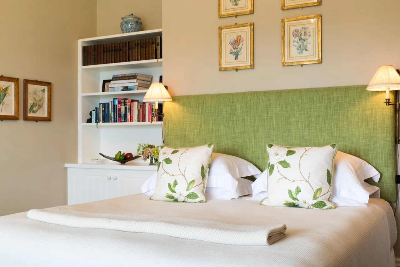 The Manse - Bedroom