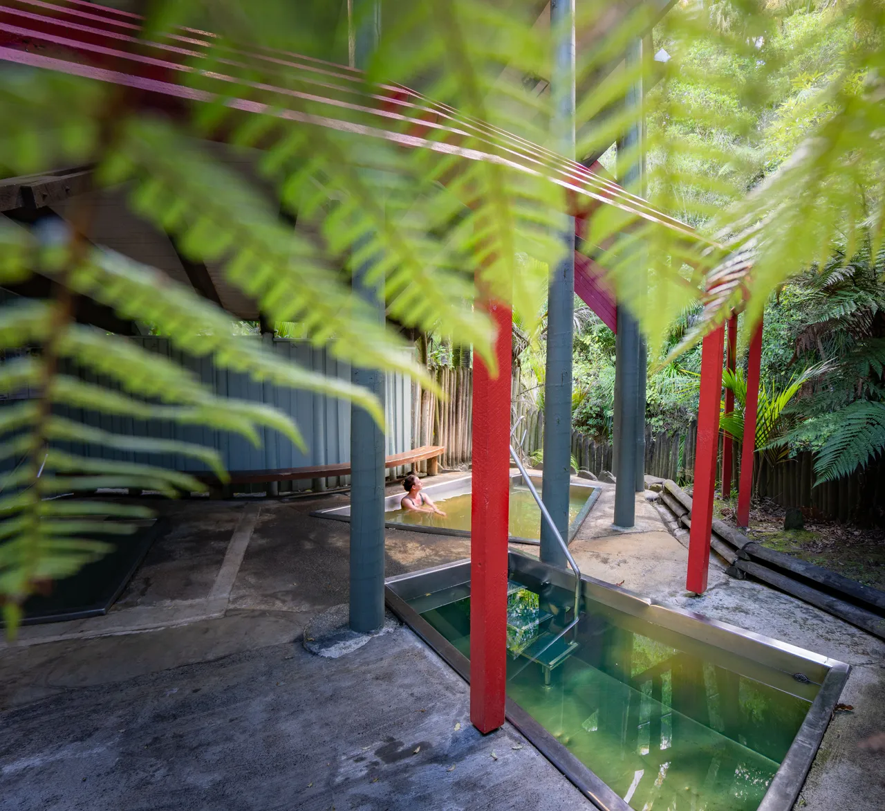 Morere Hot Springs