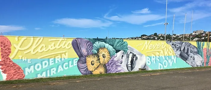 Seawall murals, Napier Sailing Club