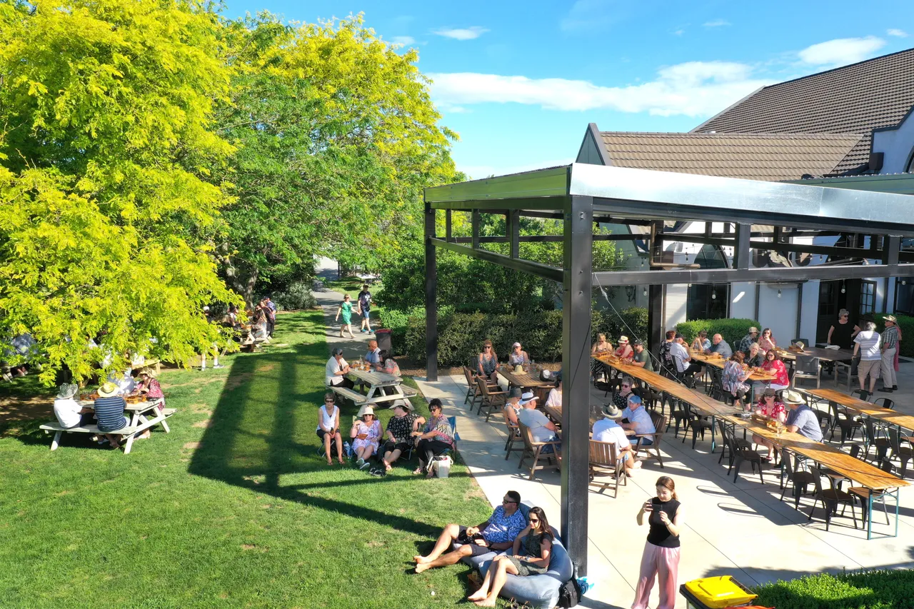 F.A.W.C! Abbey Winery Beer Garden BBQ (2)