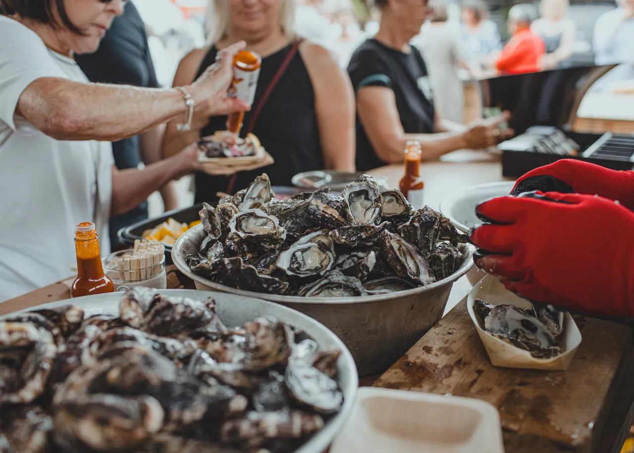 F.A.W.C! Advintage VCP Oyster & Whitebait Street Bar (1)