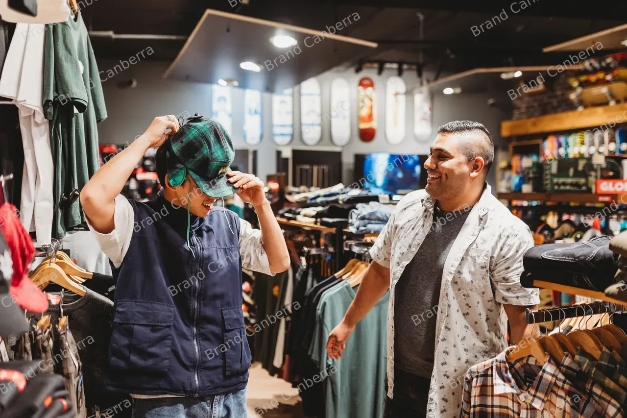 Students shopping at Trilogy Skate Shop in Braddon (4)
