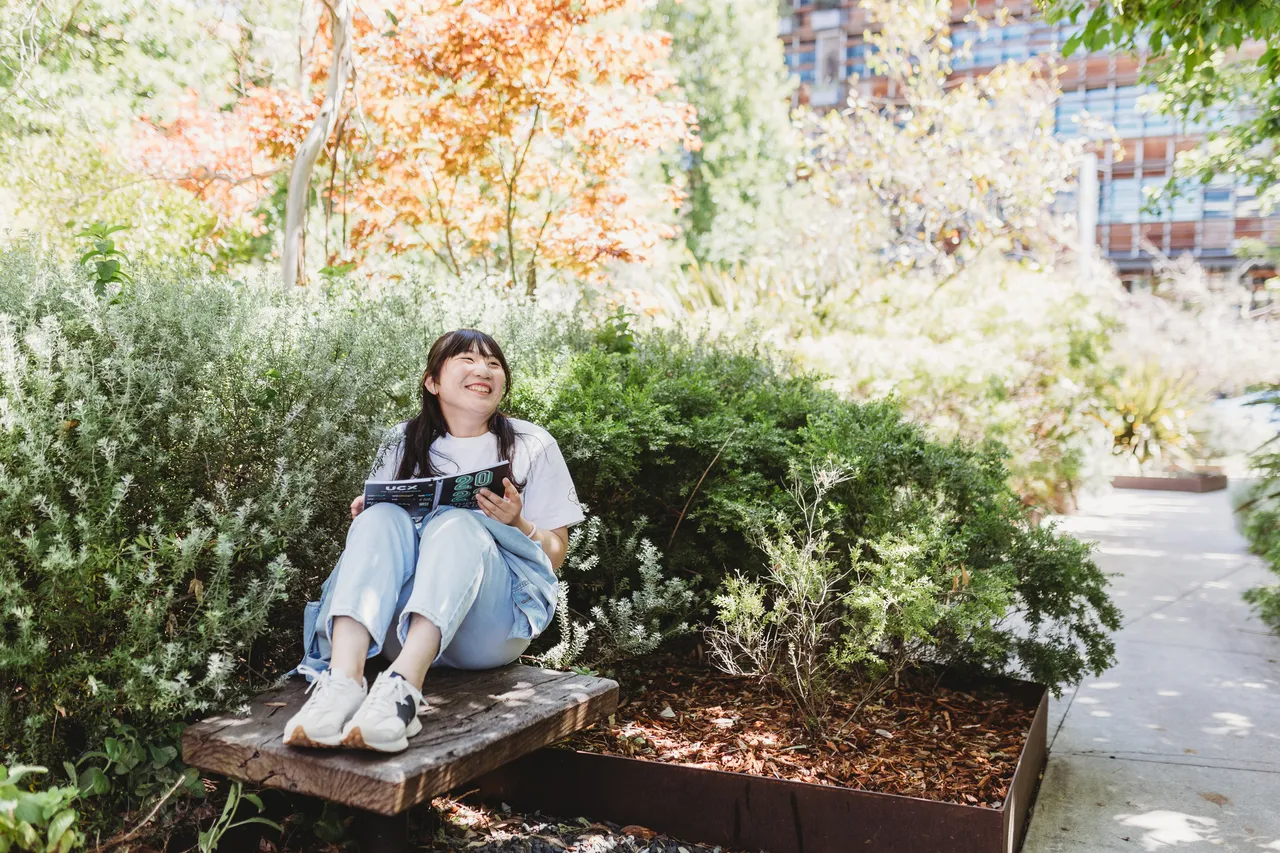 Students in New Acton - 100749