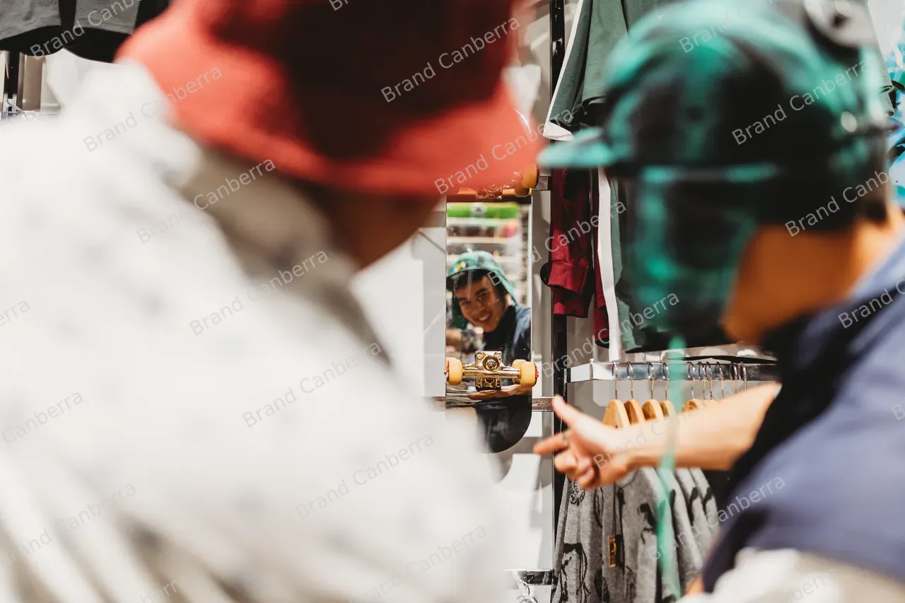 Students shopping at Trilogy Skate Shop in Braddon (8)