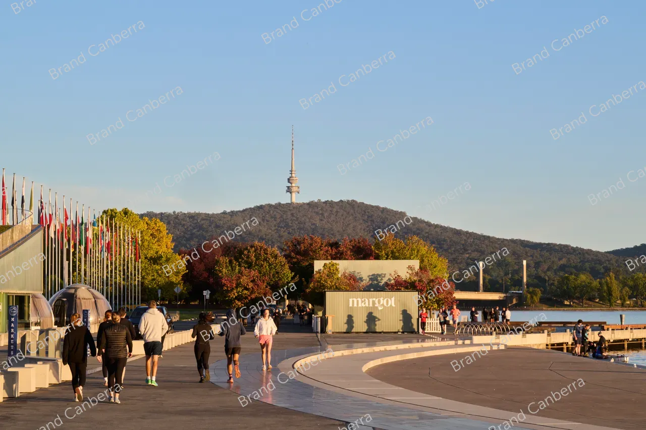 Sunrise scene at Lake Burley Griffin (12)