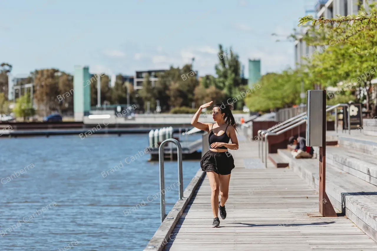 Student jogging along Kingston Foreshore (5)