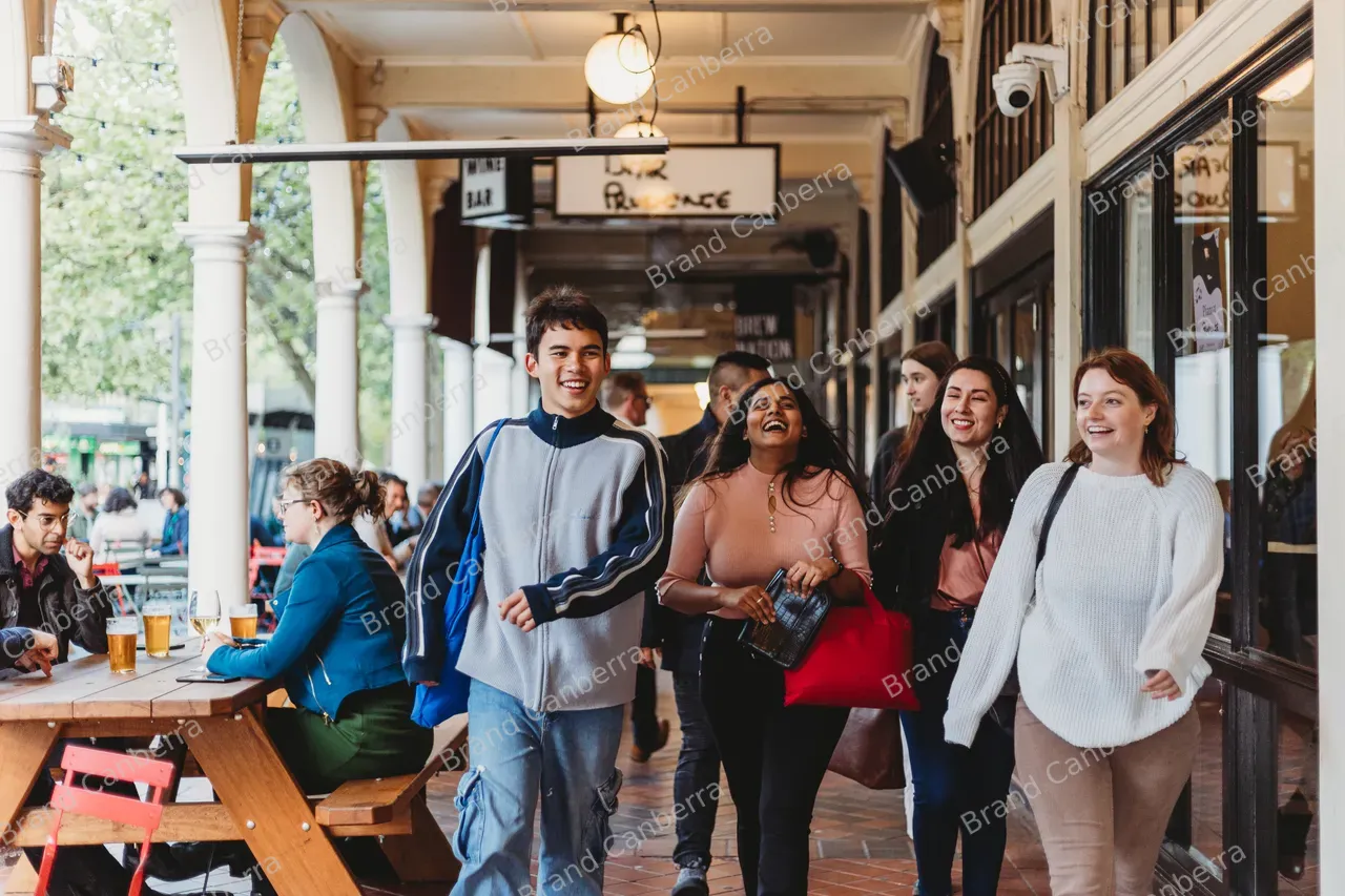 Students walking around the Sydney Building in the City Centre (3)