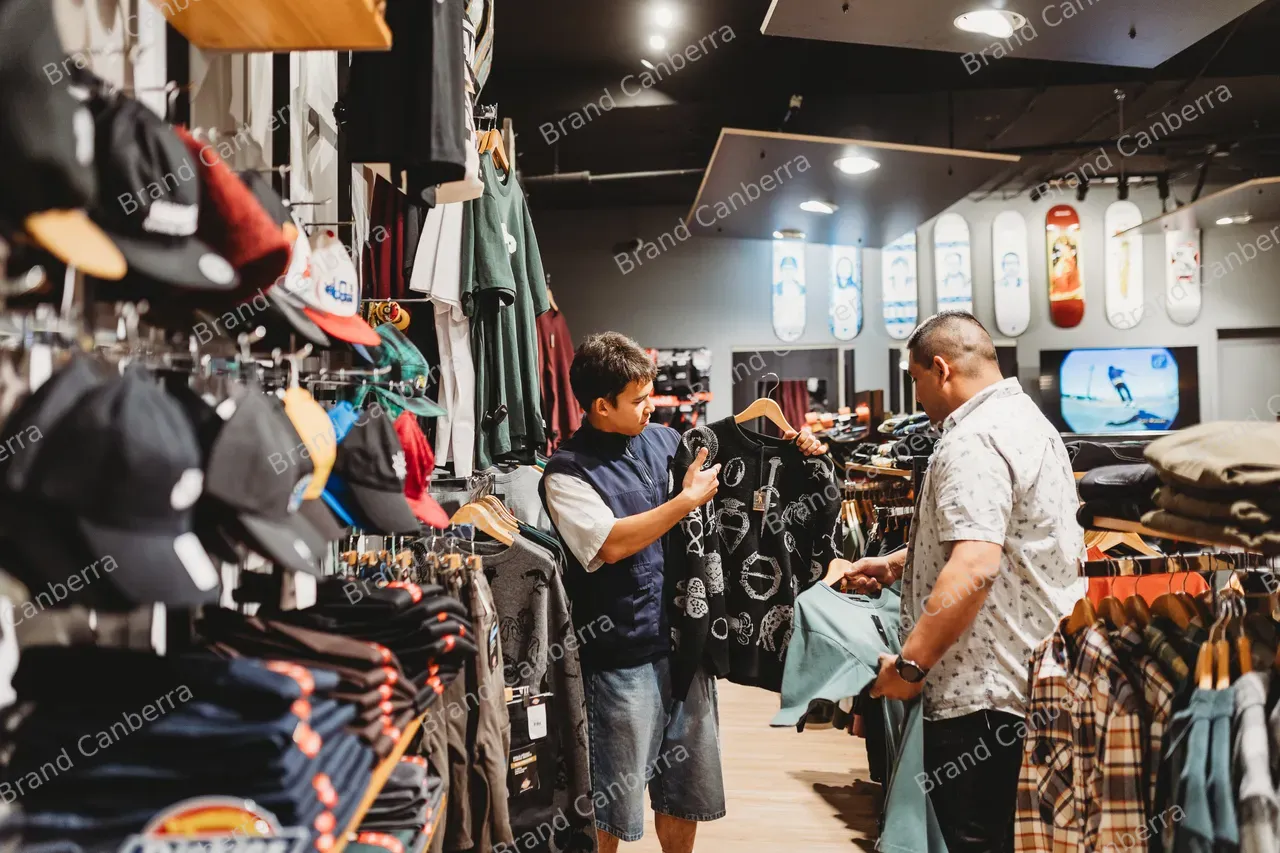 Students shopping at Trilogy Skate Shop in Braddon (2)