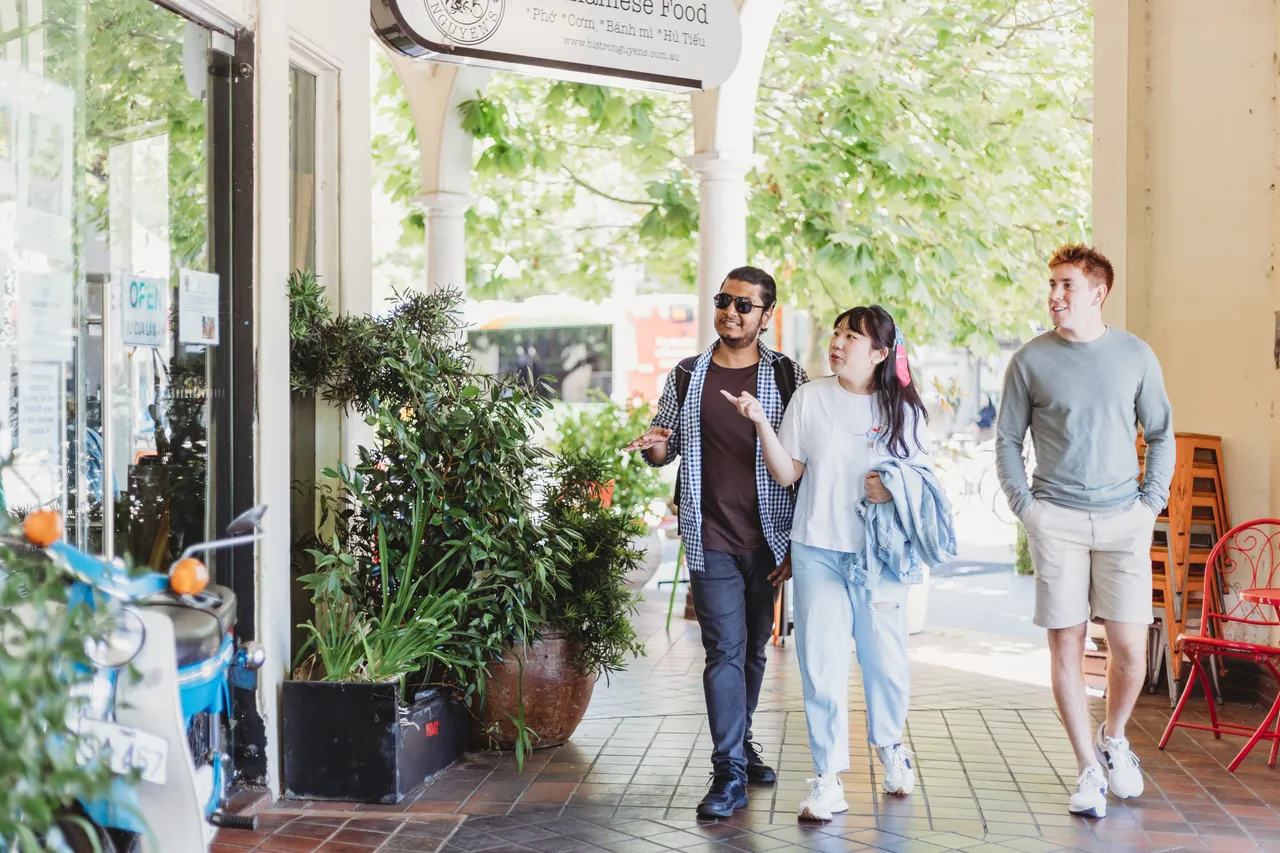 Students at the Melbourne Building - 100892