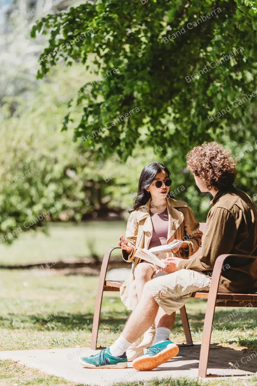 Students in Bowen Park in Barton (13)