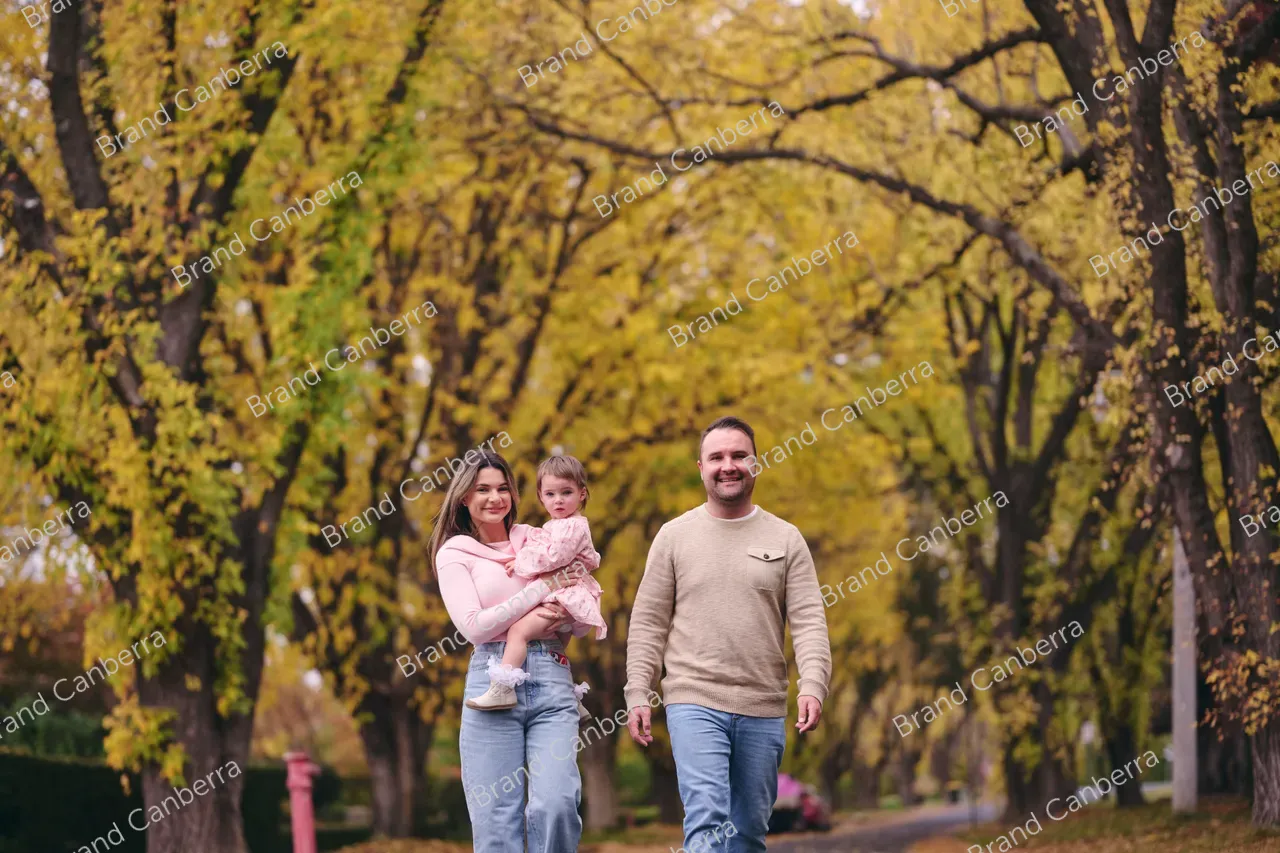 Autumn streets in the inner south in Canberra, Grant Cres Griffith (3)