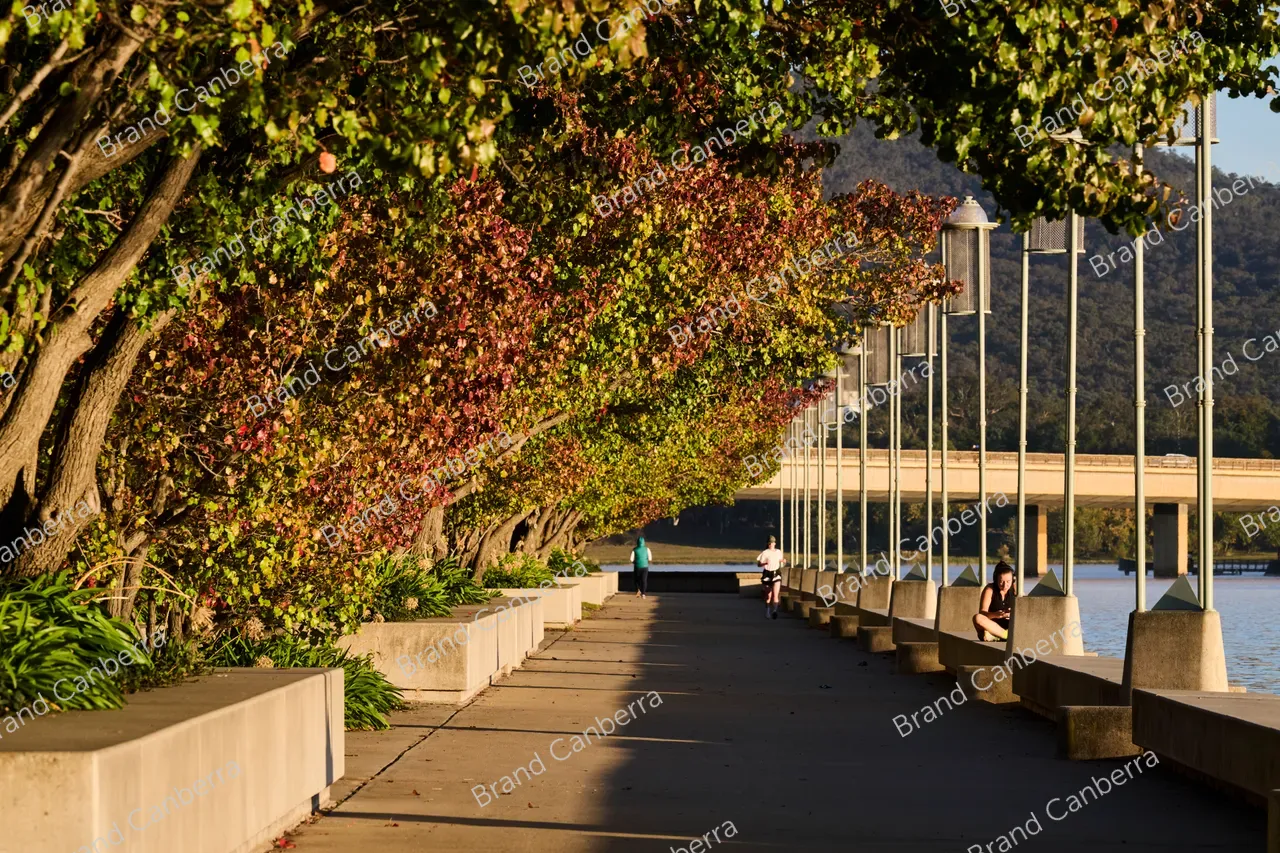 Sunrise scene at Lake Burley Griffin