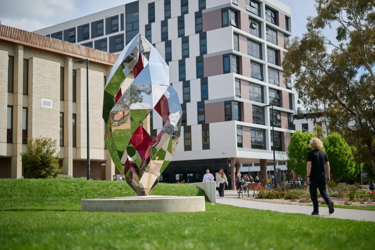 University of Canberra - 100345