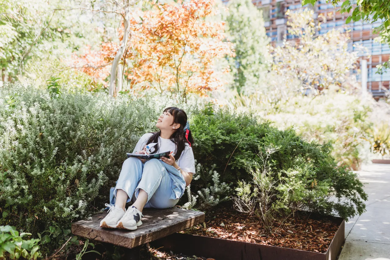 Students in New Acton - 100747