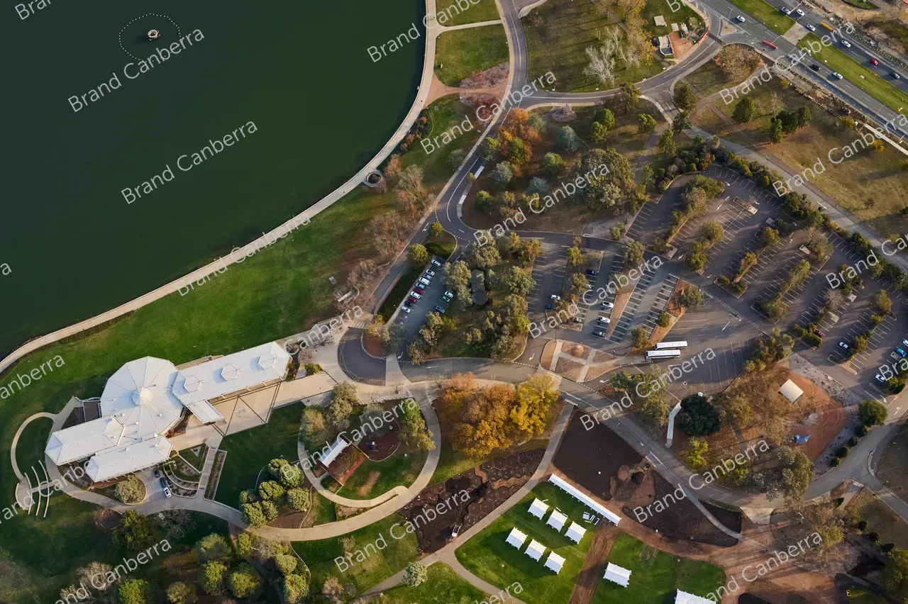 An aerial view over Canberra Region Visitors Centre located on Regatta Point (2)
