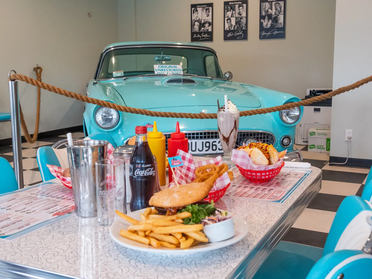 Bernies Diner