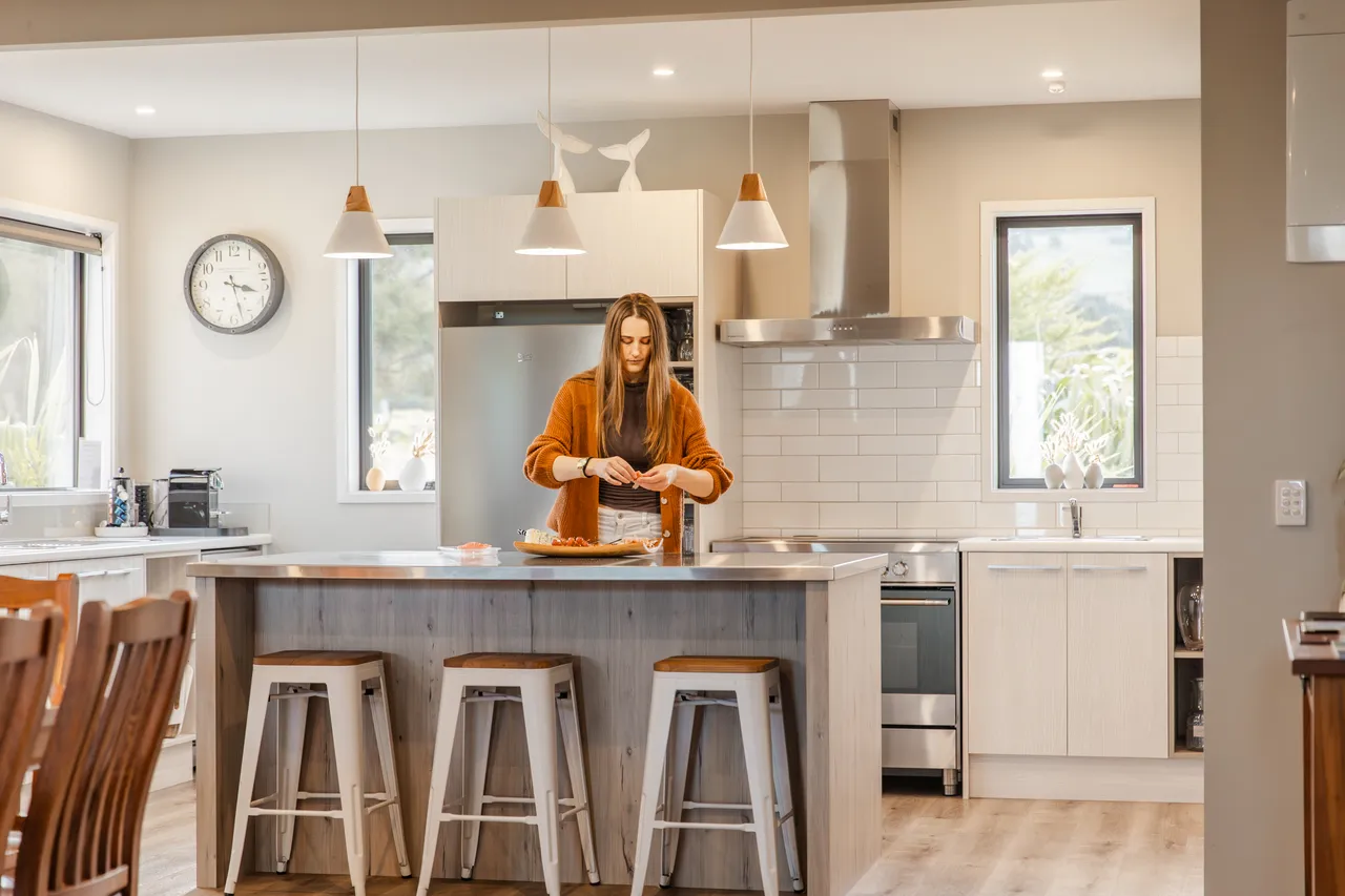 Manakau Lodge Dining